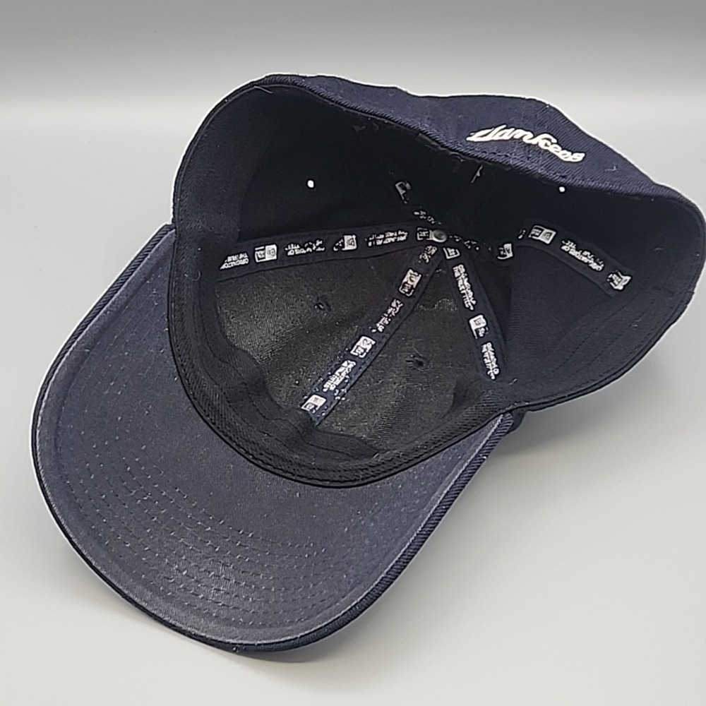 New Era New York Yankees MLB Baseball Cap Navy Blue Adjustable Size Medium Large - Picture 6 of 7